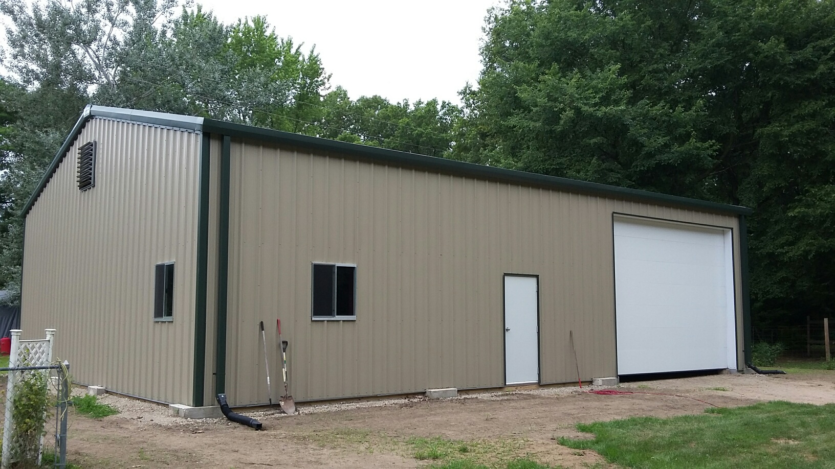 Truss Frame Garages &amp; Workshops | Simpson Steel Building 